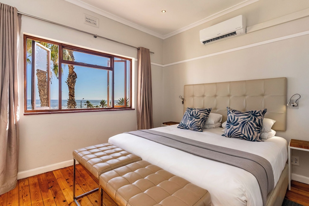 Camps Bay Village 13/50