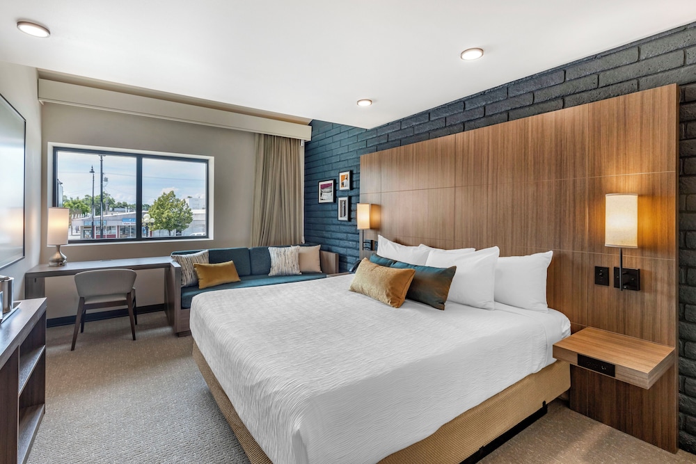 The Gibson Hotel Great Falls, an Ascend Collection Hotel 14/58
