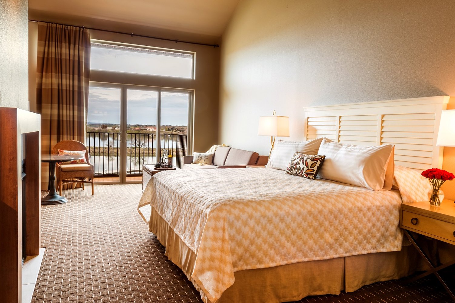Grand, Premium, King Bed, River Front