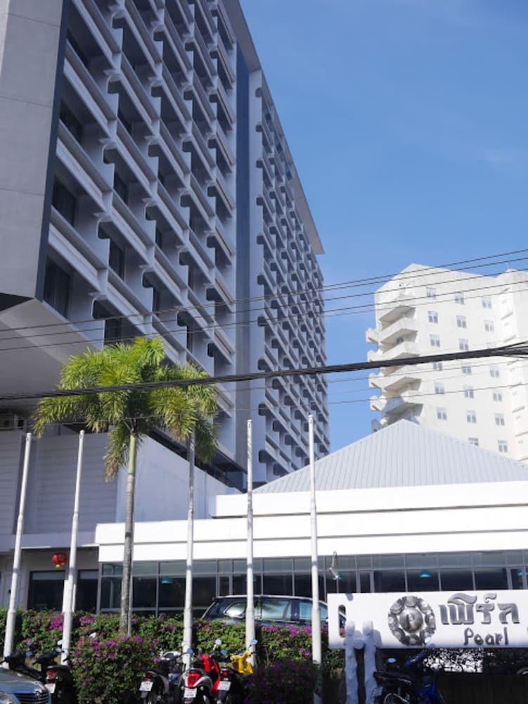 Pearl Hotel Phuket 6/64