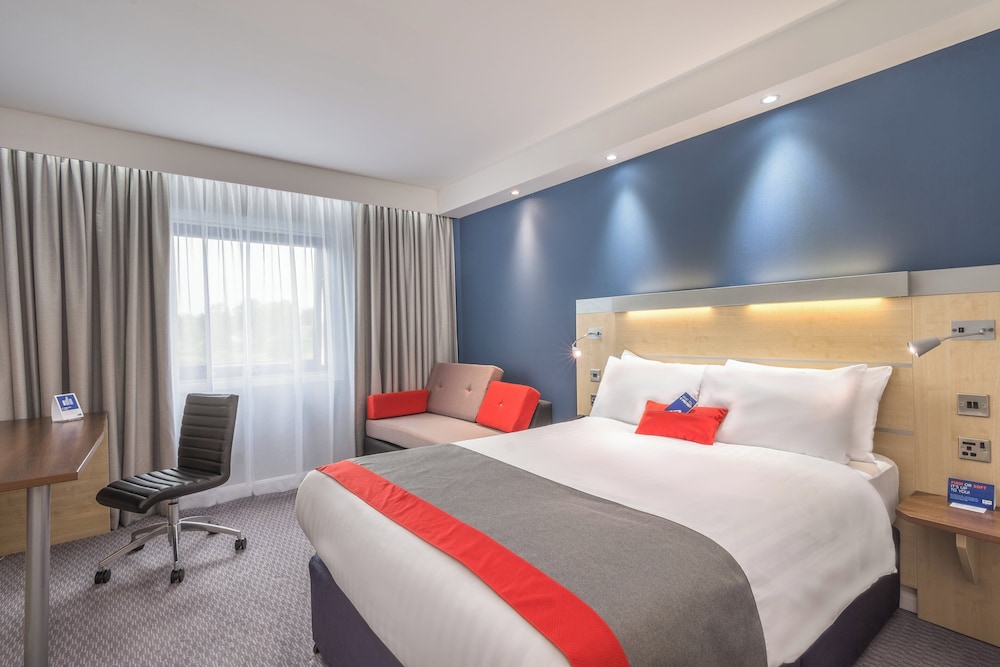 غرفة قياسية بسرير مزدوج مع أريكة، Holiday Inn Express Kettering 3/7