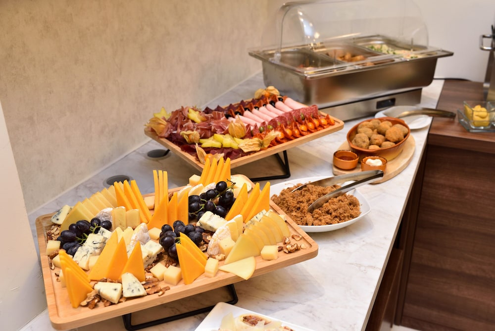 Opera Garni Hotel Belgrade 37/44