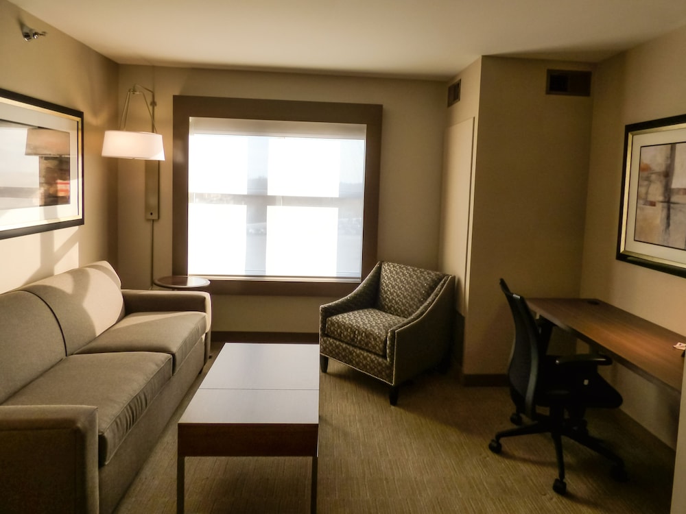 Holiday Inn Express And Suites Plymouth Ann Arbor Area 31/50