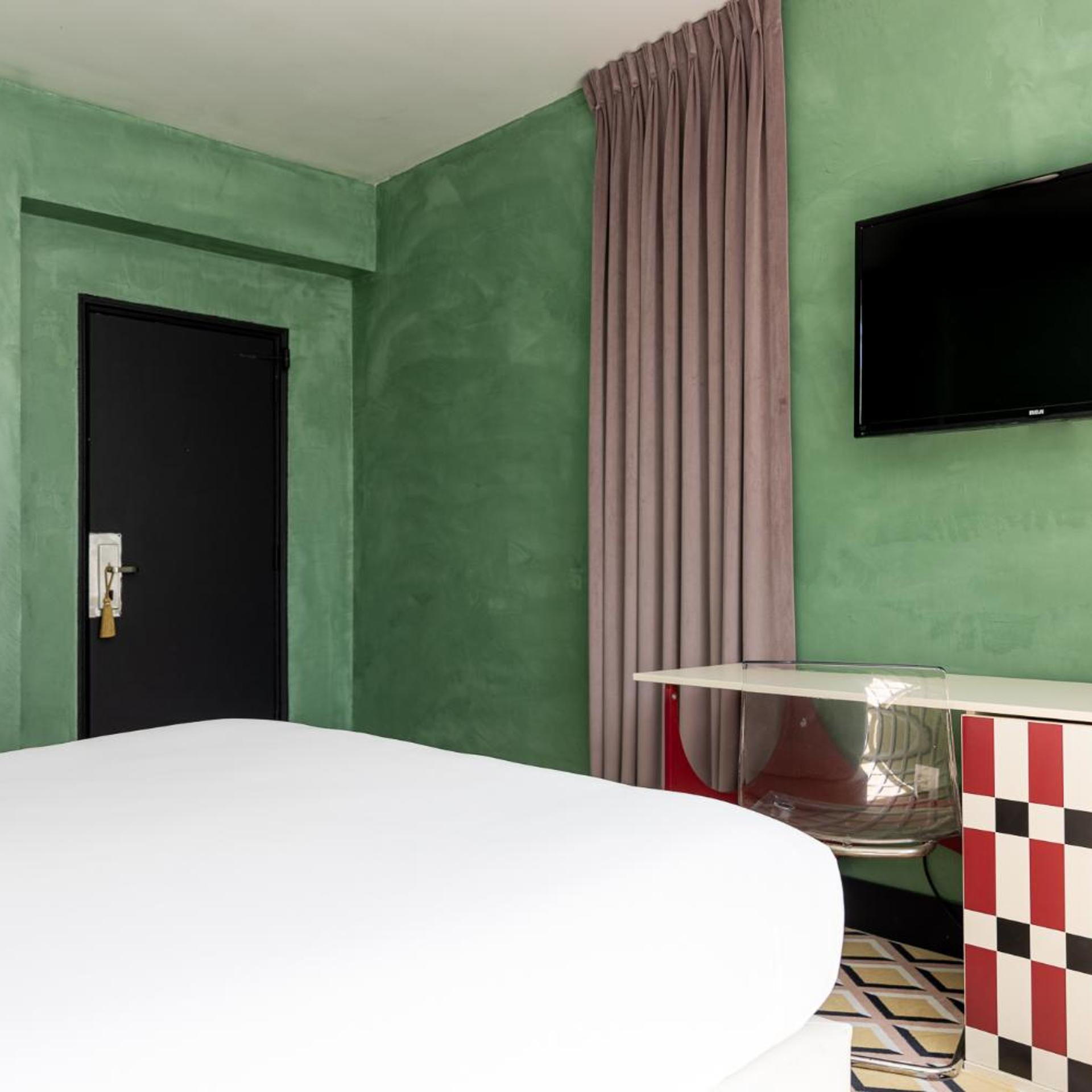 Room, Double Bed, Accessible