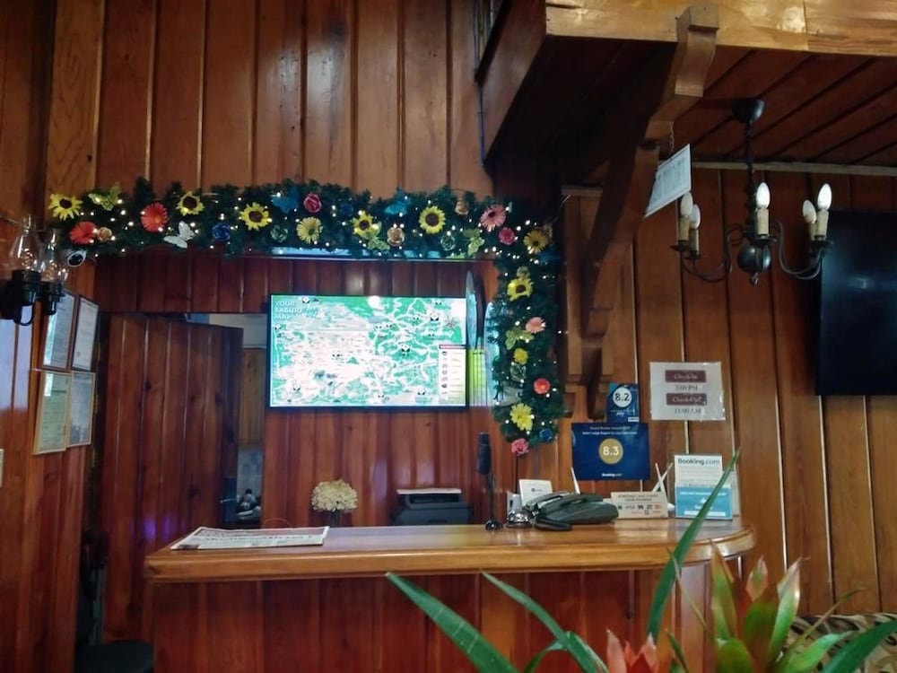 Safari Lodge Baguio By Log Cabin Hotel 6/76