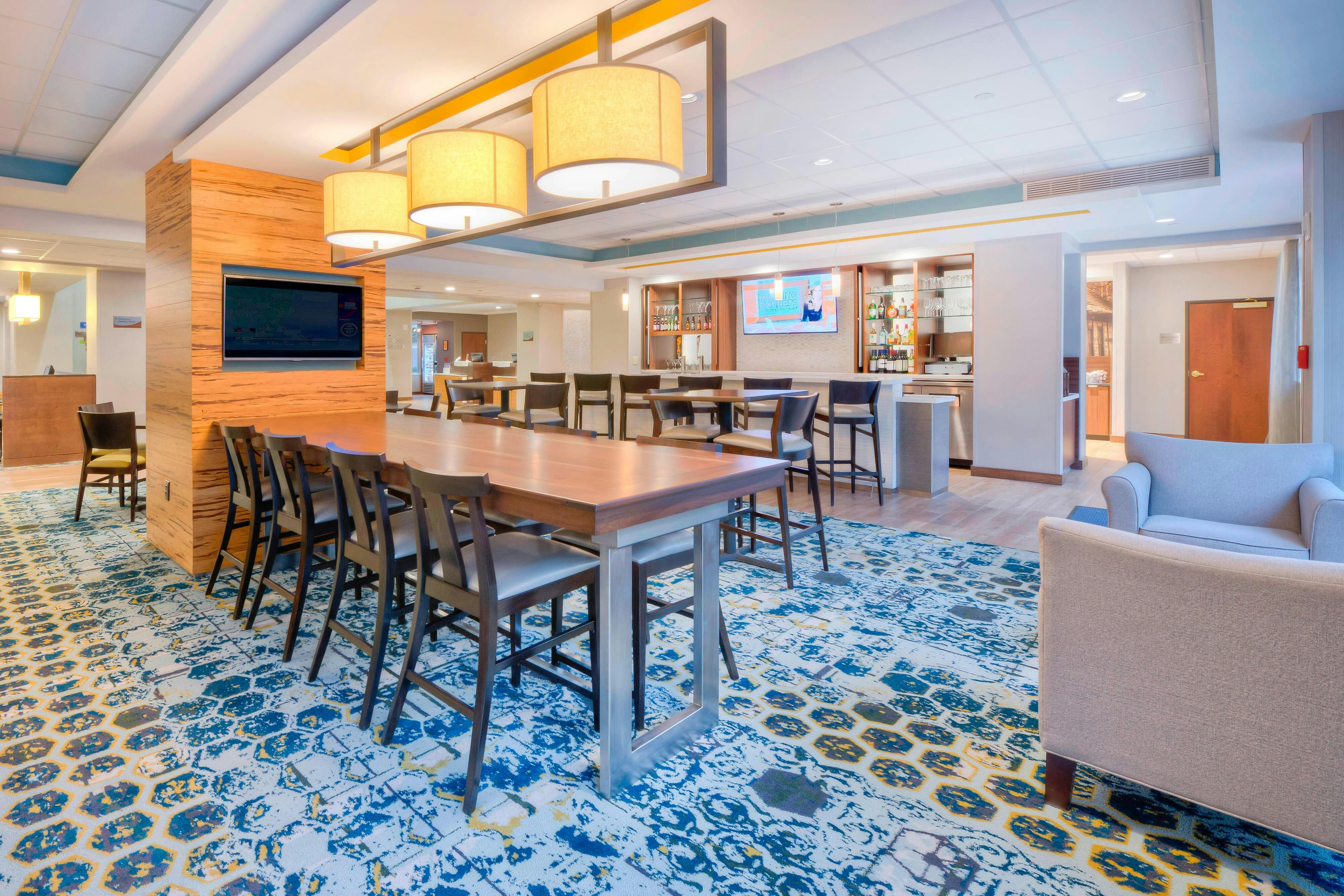 Fairfield Inn & Suites Winston-Salem Downtown 13/18