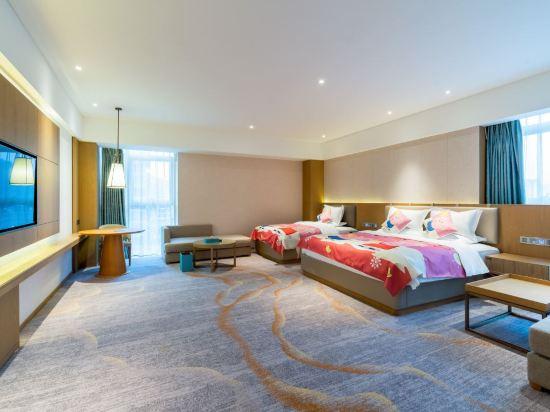 Family, King Bed