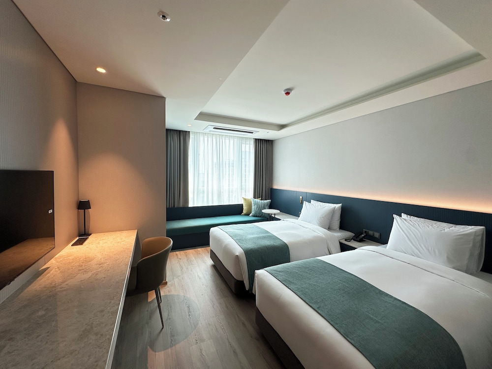 Crown Harbor Hotel Busan 11/72