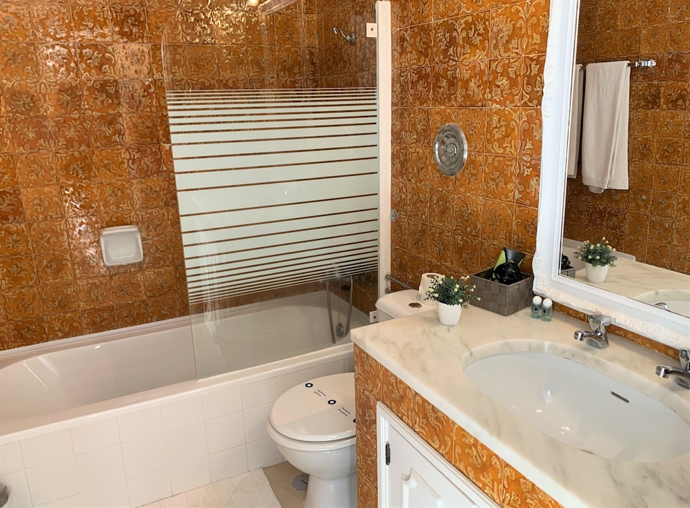 Suites Inn Lagos 35/38