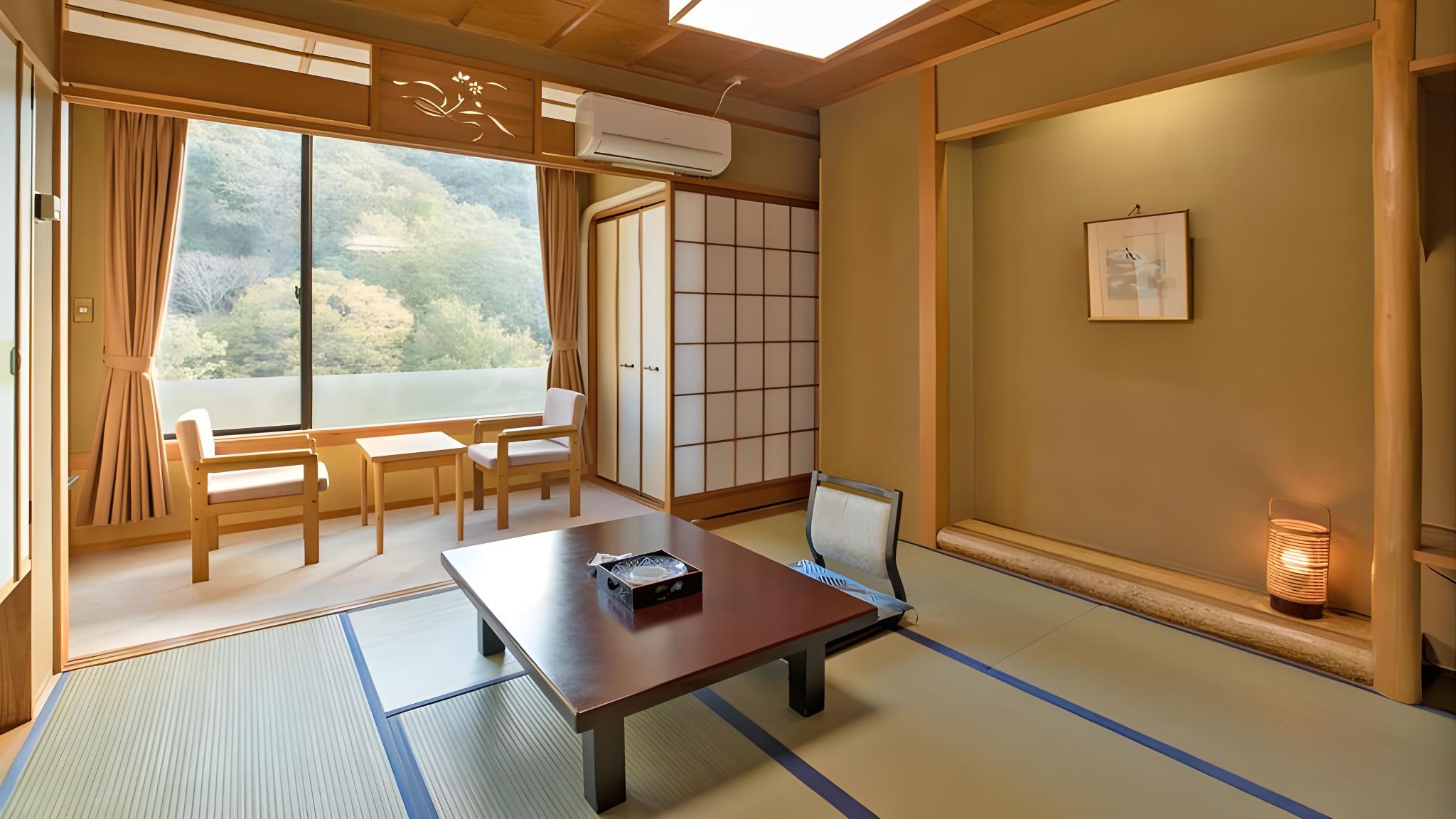 Japanese, 2 Beds, West Wing, Smoking