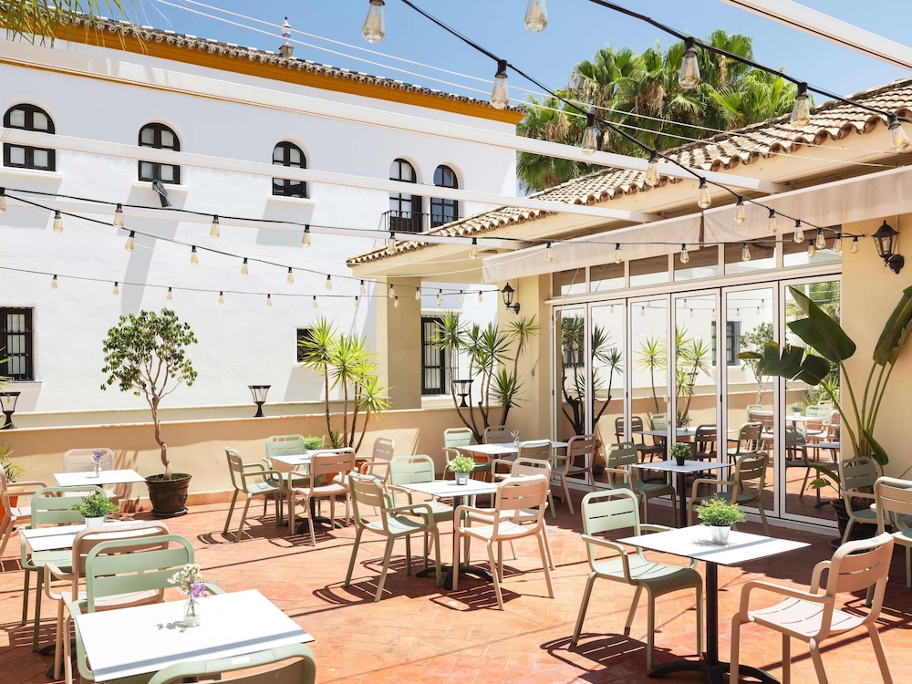 Ibis Sevilla 67/73