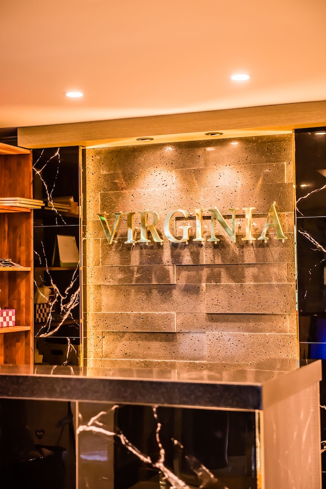 Virginia Hotel 34/50
