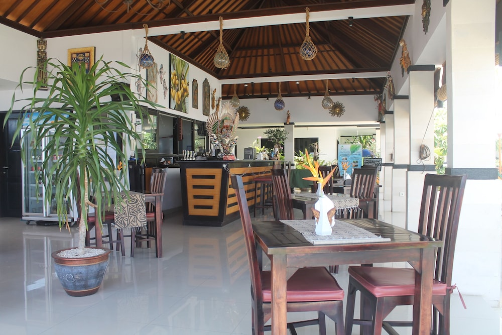 Kelapa Lovina Beach Villas 16/47