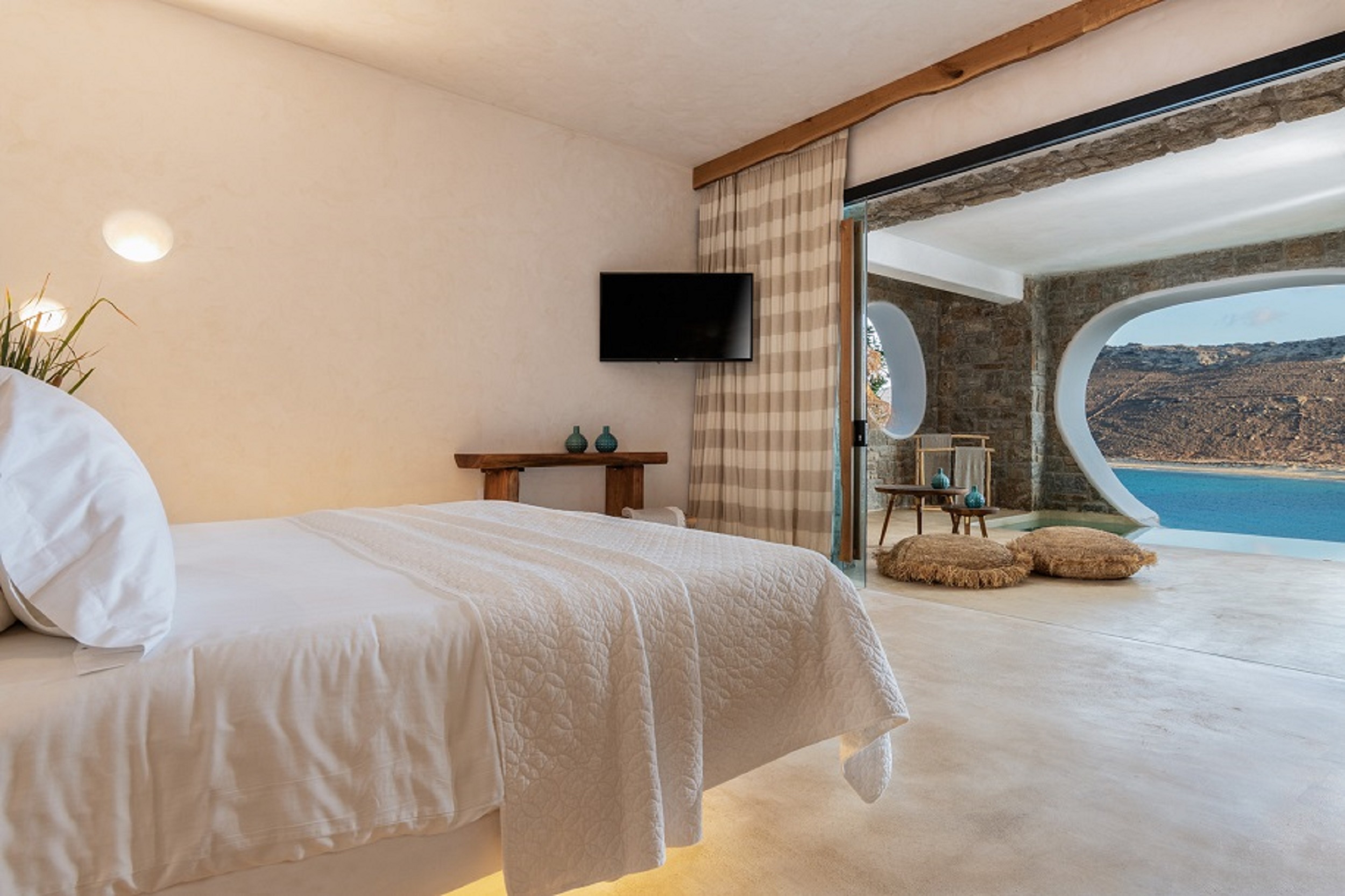Deluxe, Suite, Bay View, Private Heated Pool