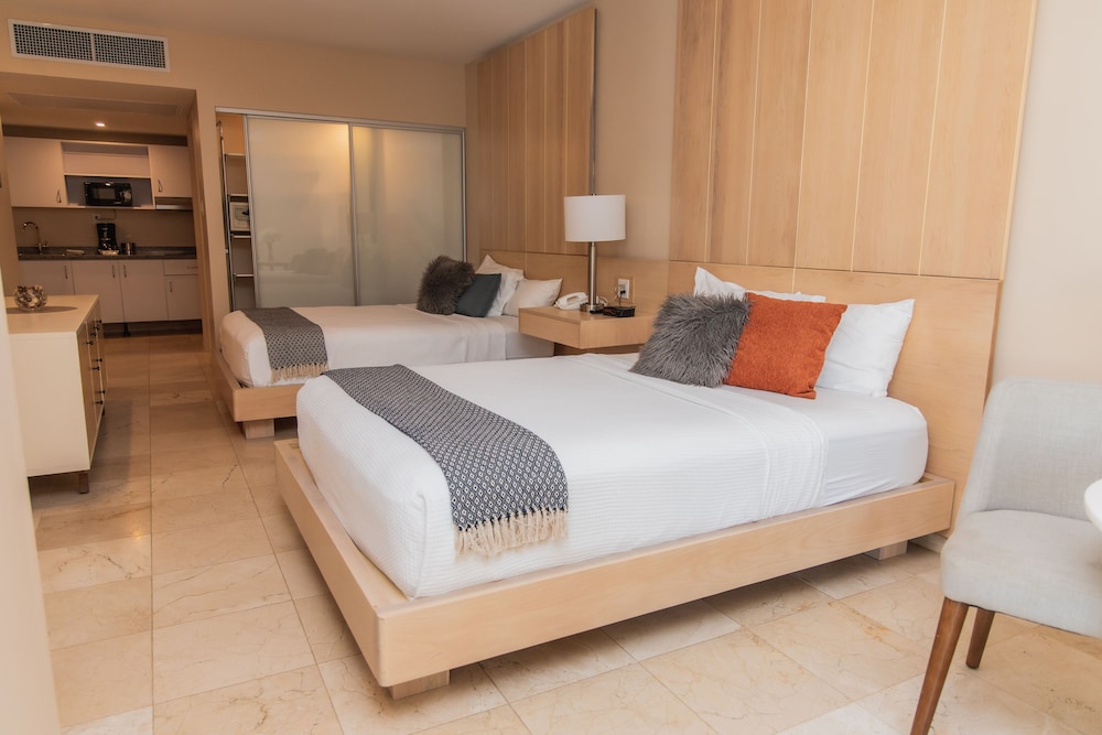 The Mill Resort & Suites 18/66