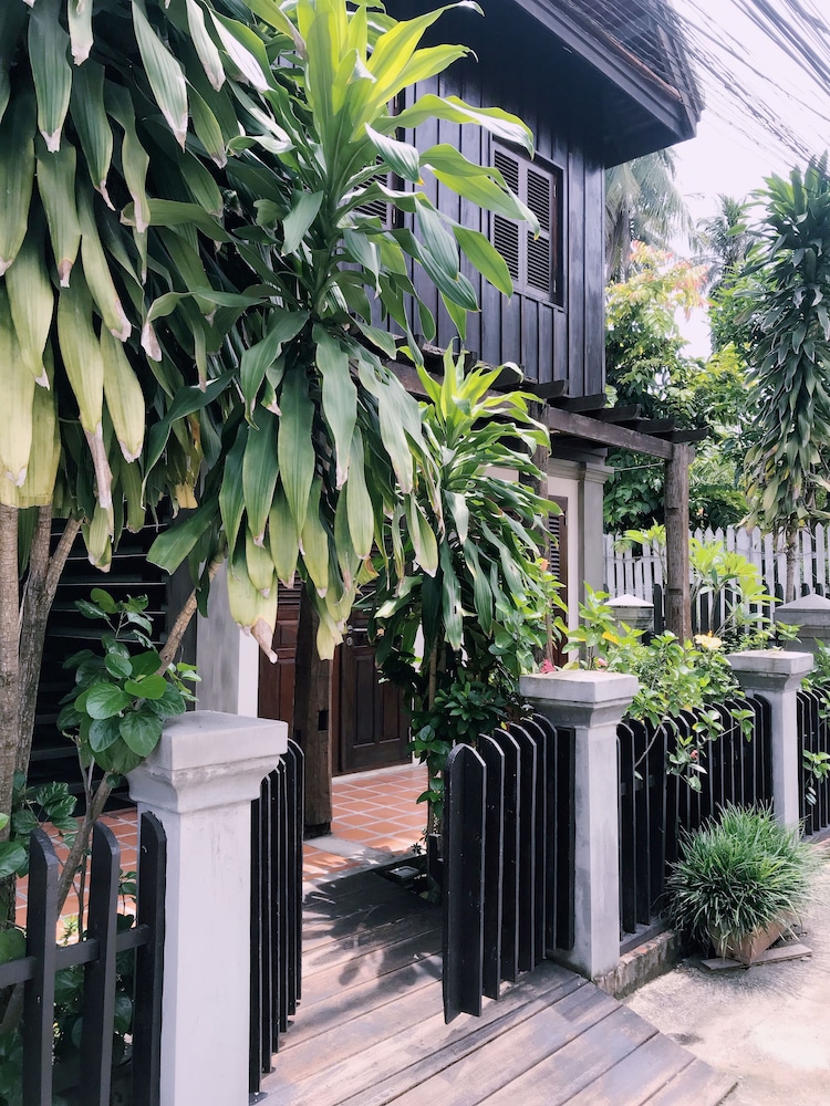 Ancient Luang Prabang Hotel Banphongheuang 41/50