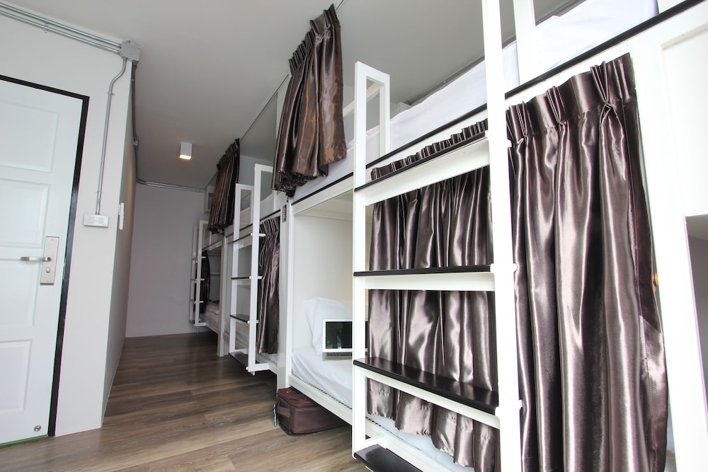 Diff Hostel 40/72