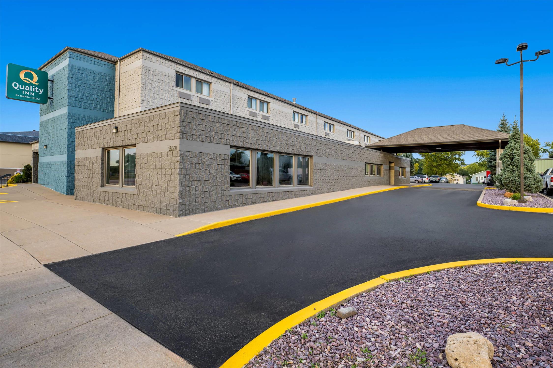 Quality Inn La Crosse North 21/24