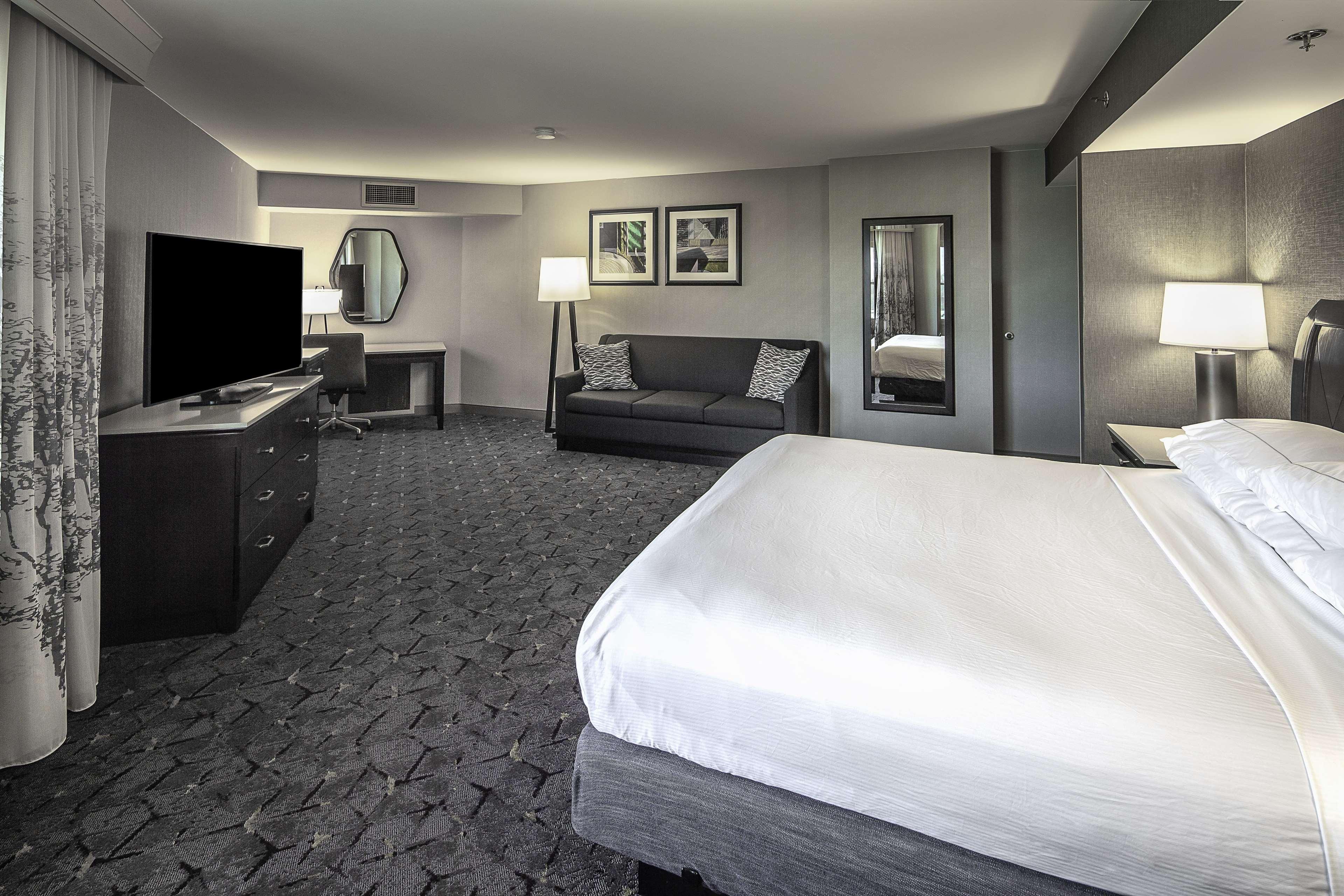 Room, Double Bed