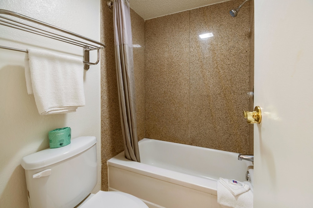 Motel6 Grove City, OH 39/47