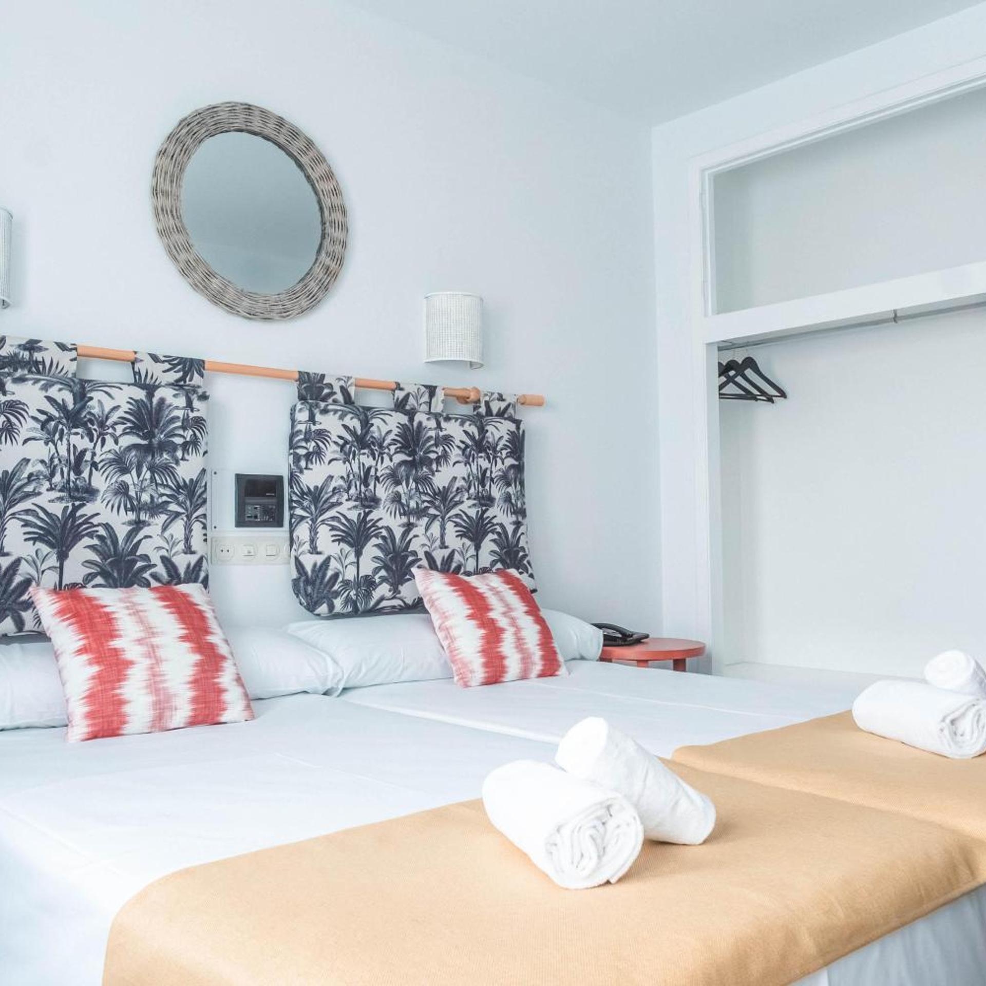 Economy, Double Bed