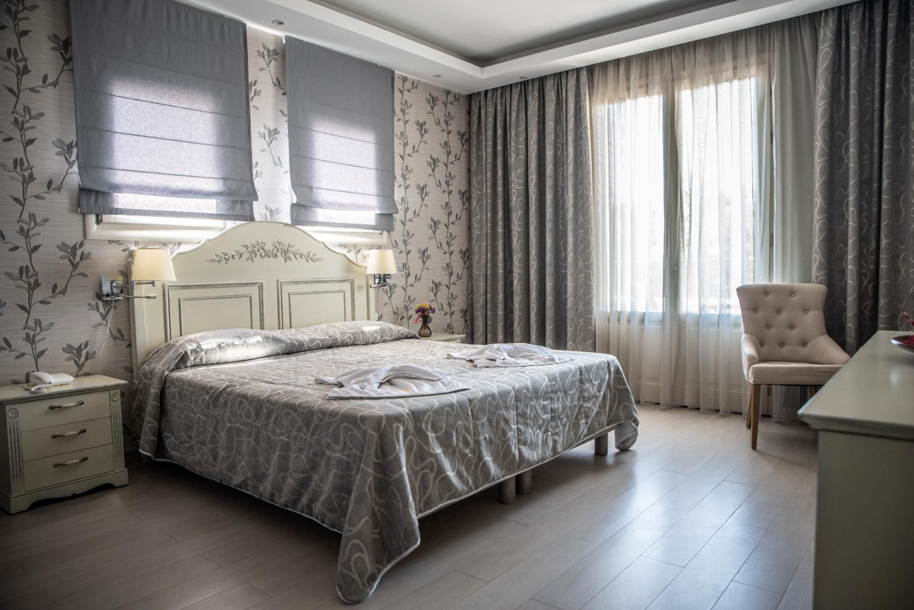 Alma Hotel 23/57