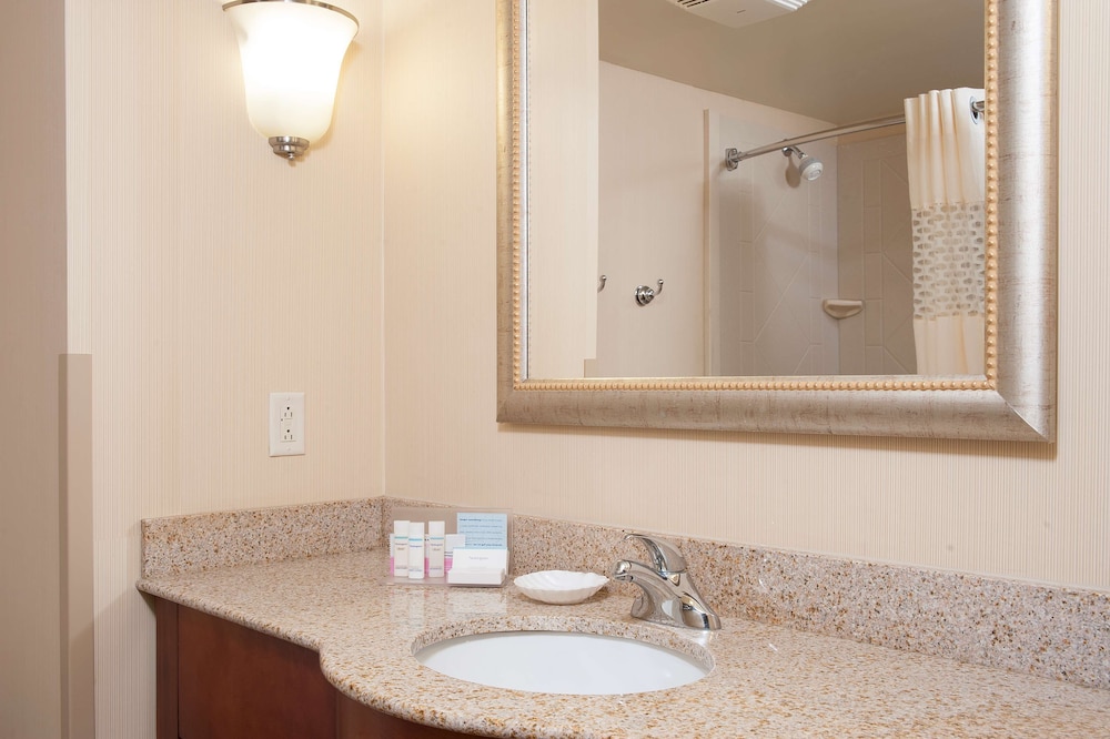 Hampton Inn Jacksonville Il 11/28
