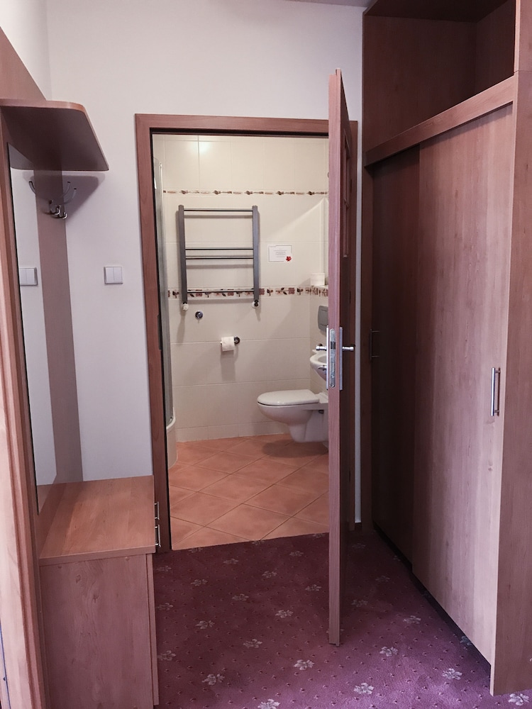 Fwp Albatros Medical Spa 27/27