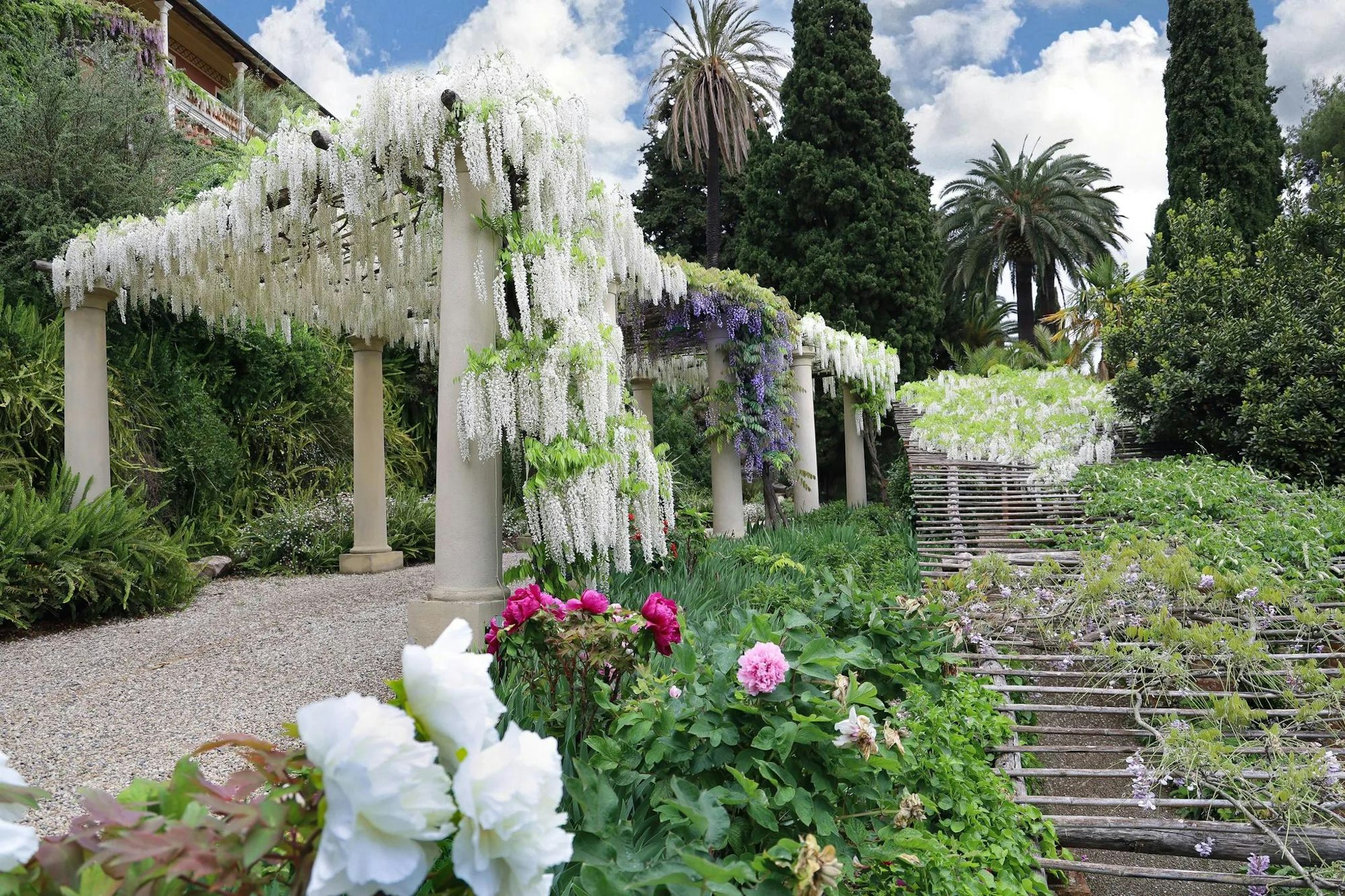 VILLA DELLA PERGOLA 81/83