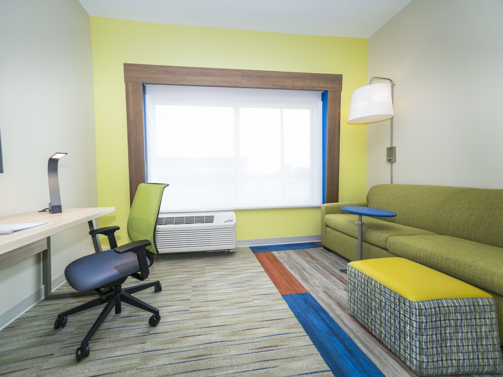 Holiday Inn Express & Suites Southaven Central - Memphis 53/53