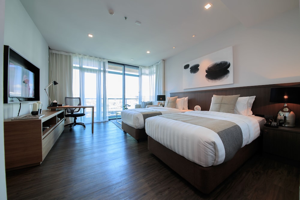 Civic Horizon Hotel Residence 12/49