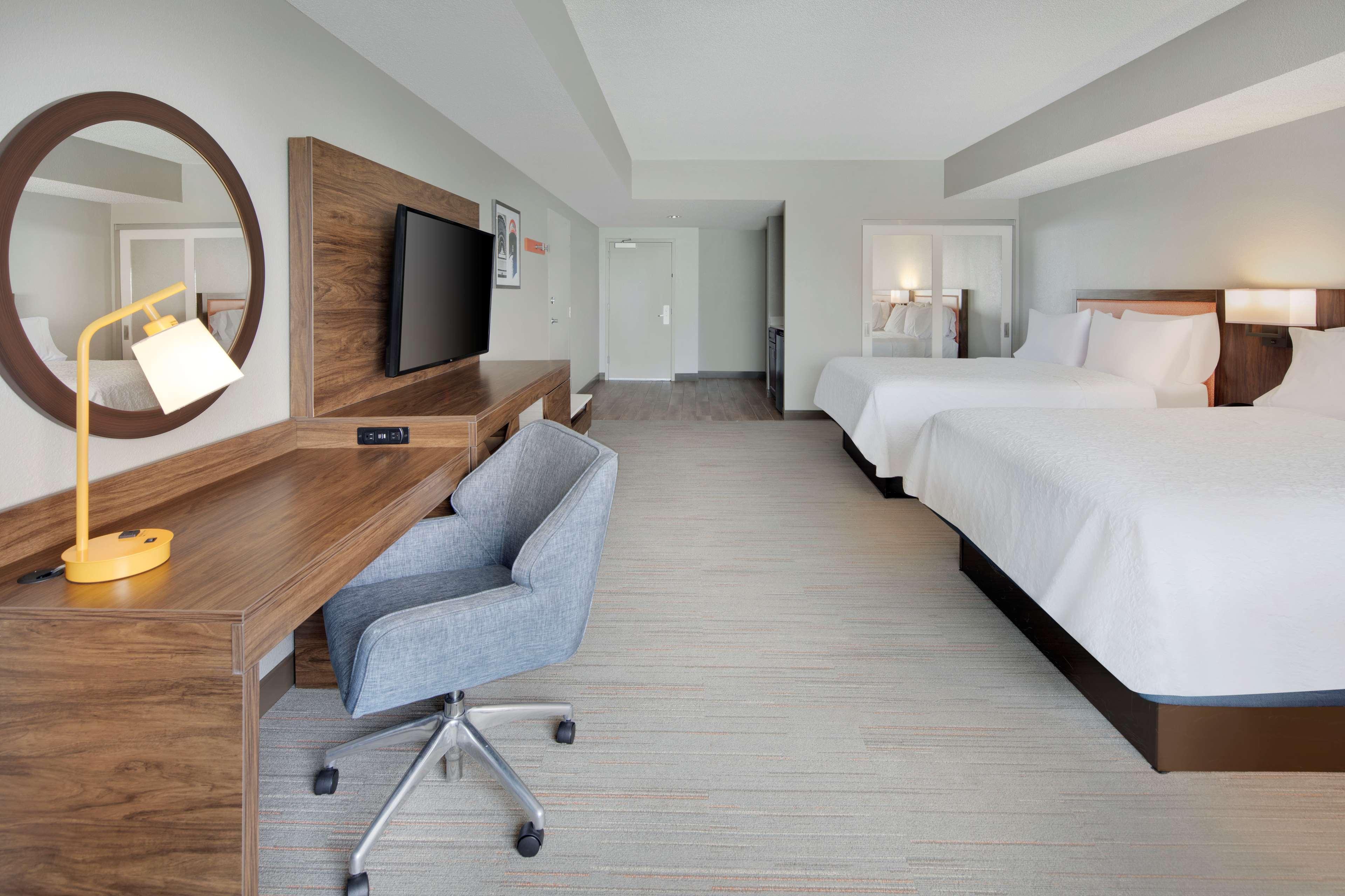 ROOM, 2 QUEEN BEDS, CITY VIEW