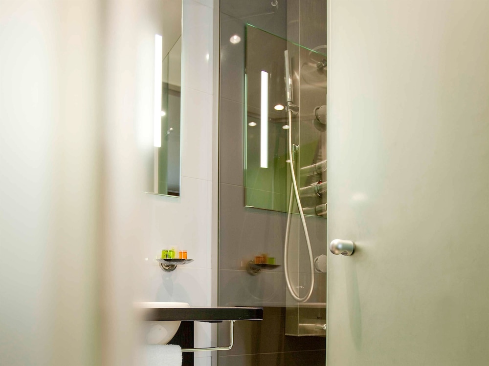 IBIS STYLES RENNES CENTRE GARE NORD 65/67