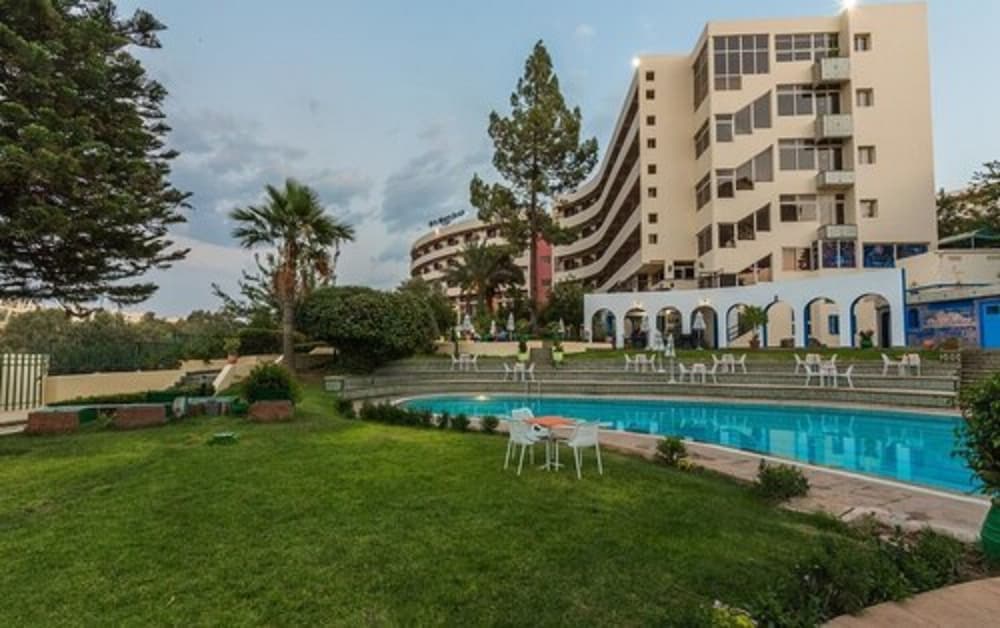 MENZEH ZALAGH 27/32