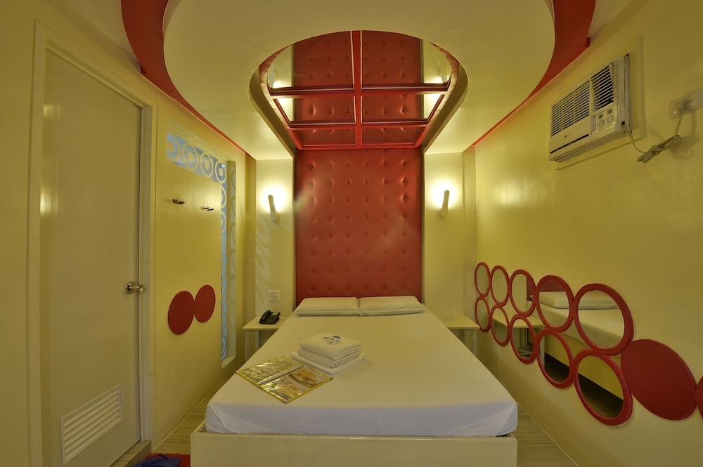 Hotel 99 Monumento 9/41