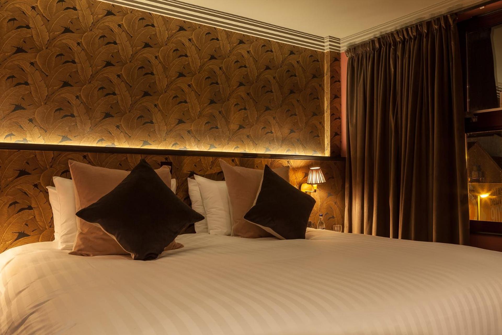 Standard, King Bed
