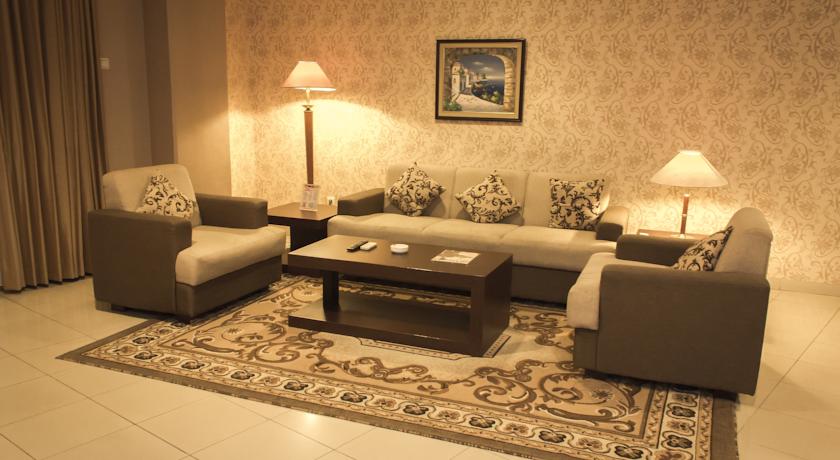 Travellers Suites Serviced Apartments 11/18
