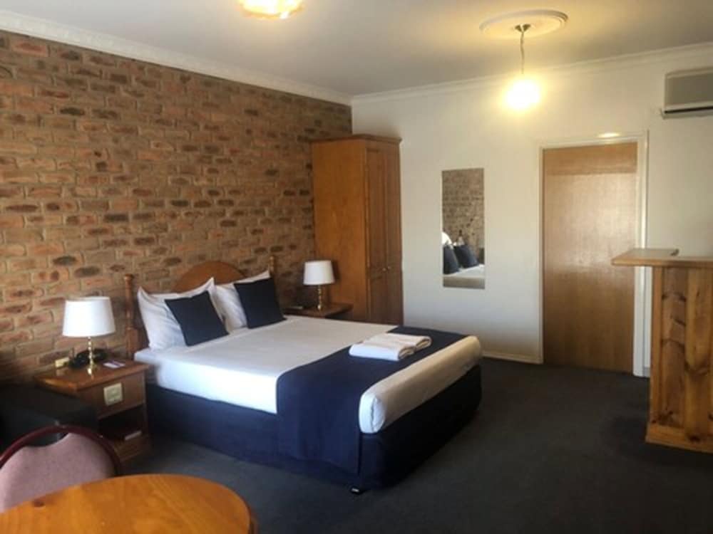 MERCURE PORT OF ECHUCA 32/60