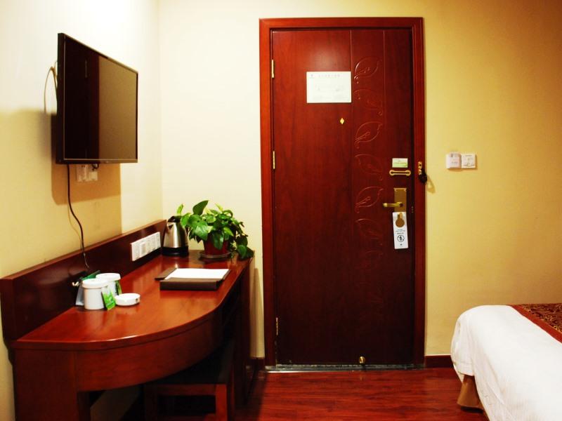 GreenTree Inn ShanDong WeiFang LinQu ZhanQian Road LuChuan Business Hotel 43/43