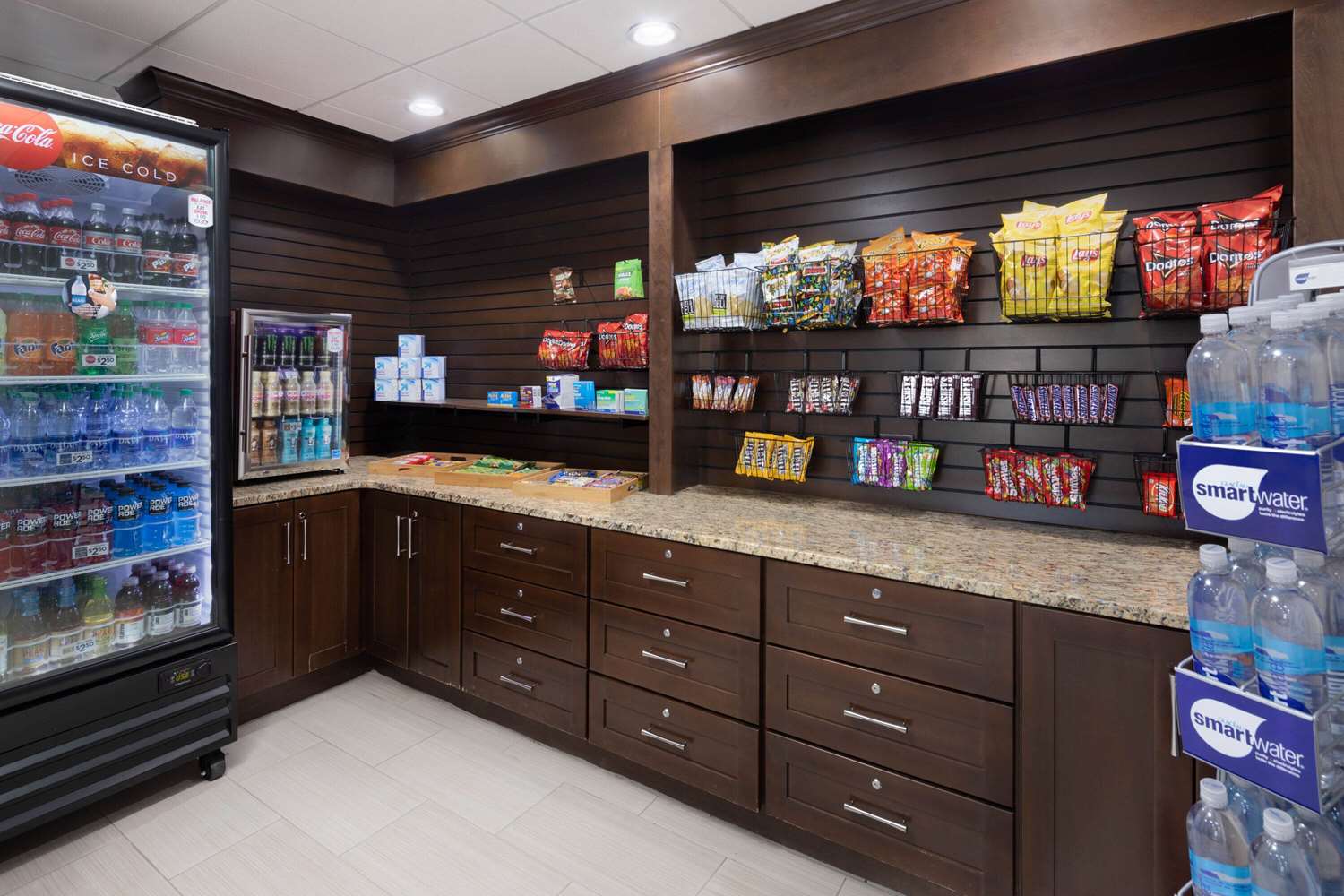 La Quinta Inn and Suites by Wyndham Kennesaw 5/46
