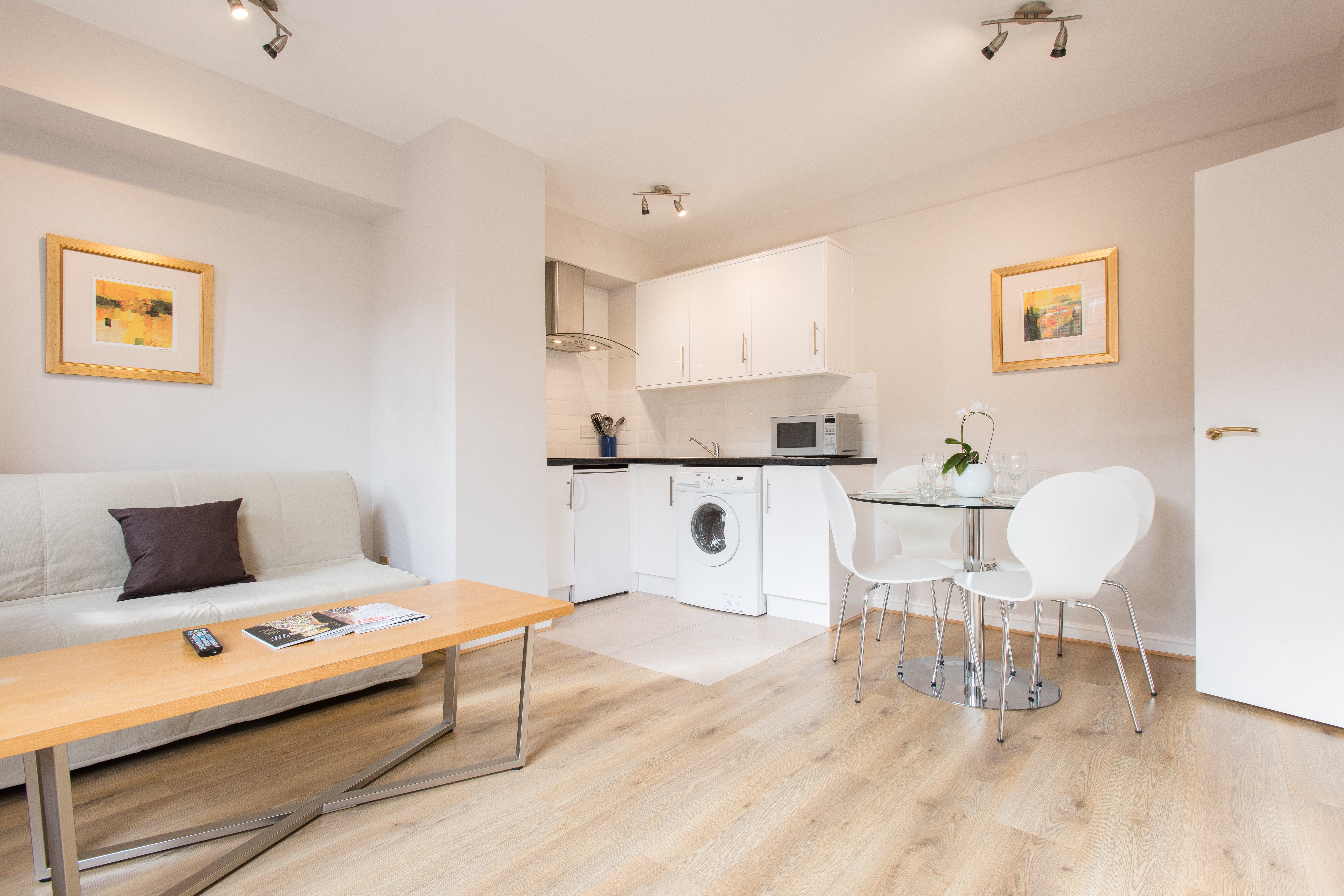 Chelsea Cloisters Serviced Apartments 97/121