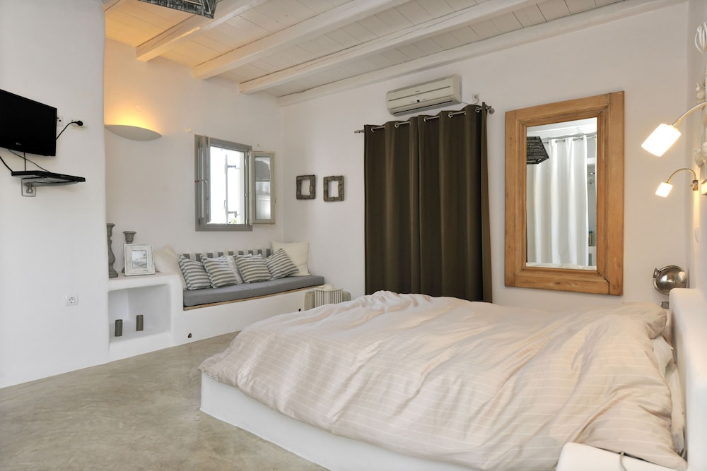 Anemoi Resort 4/50