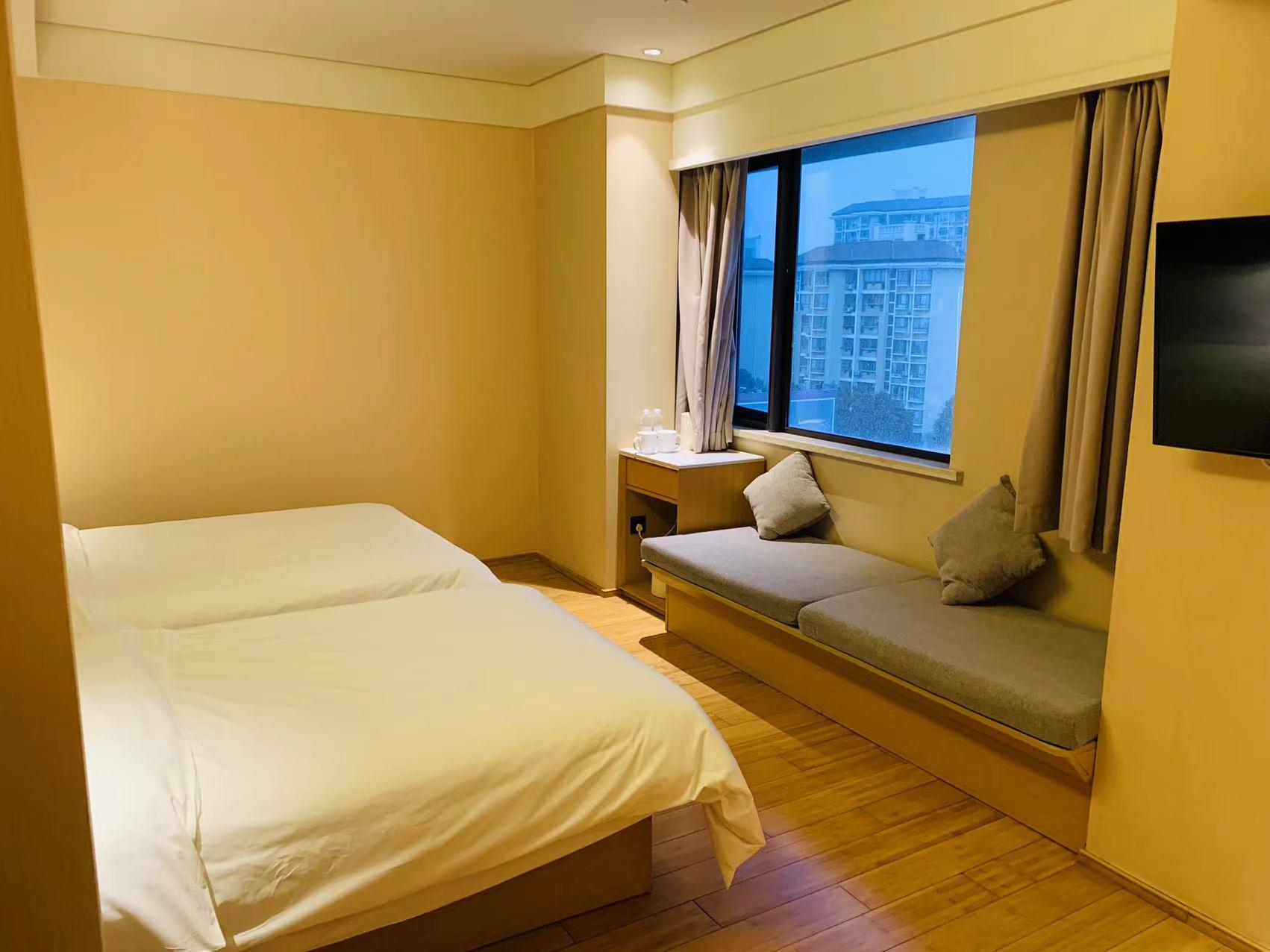Ji Hotel (Shanghai Kangqiao Xiuyan Road) 9/34