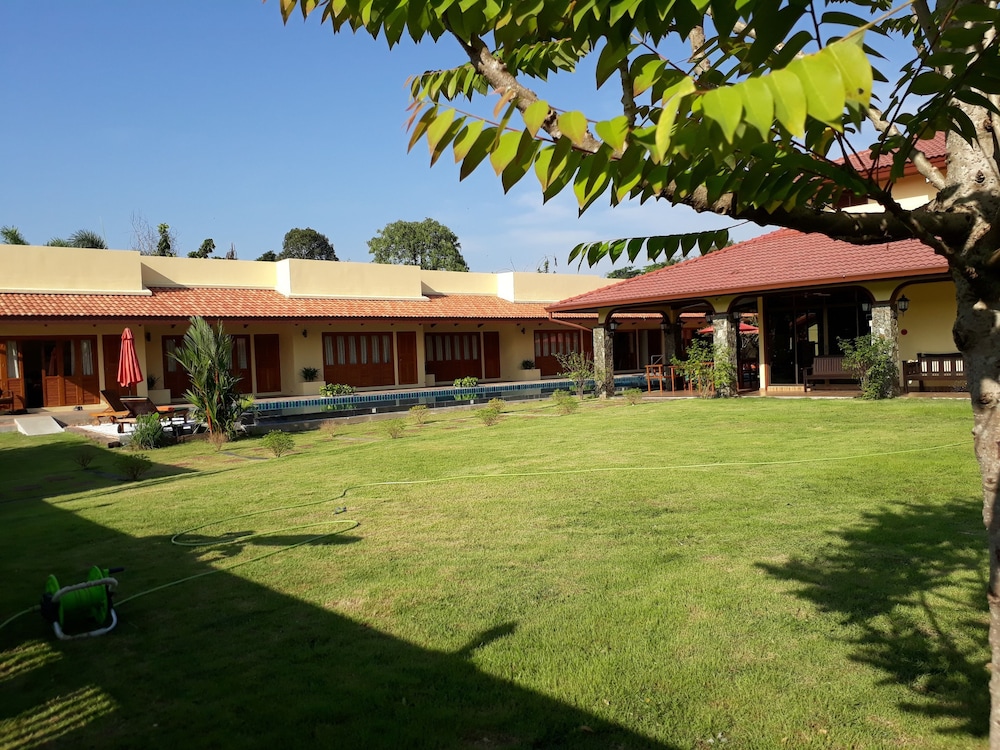 Taratai Villa 14/57