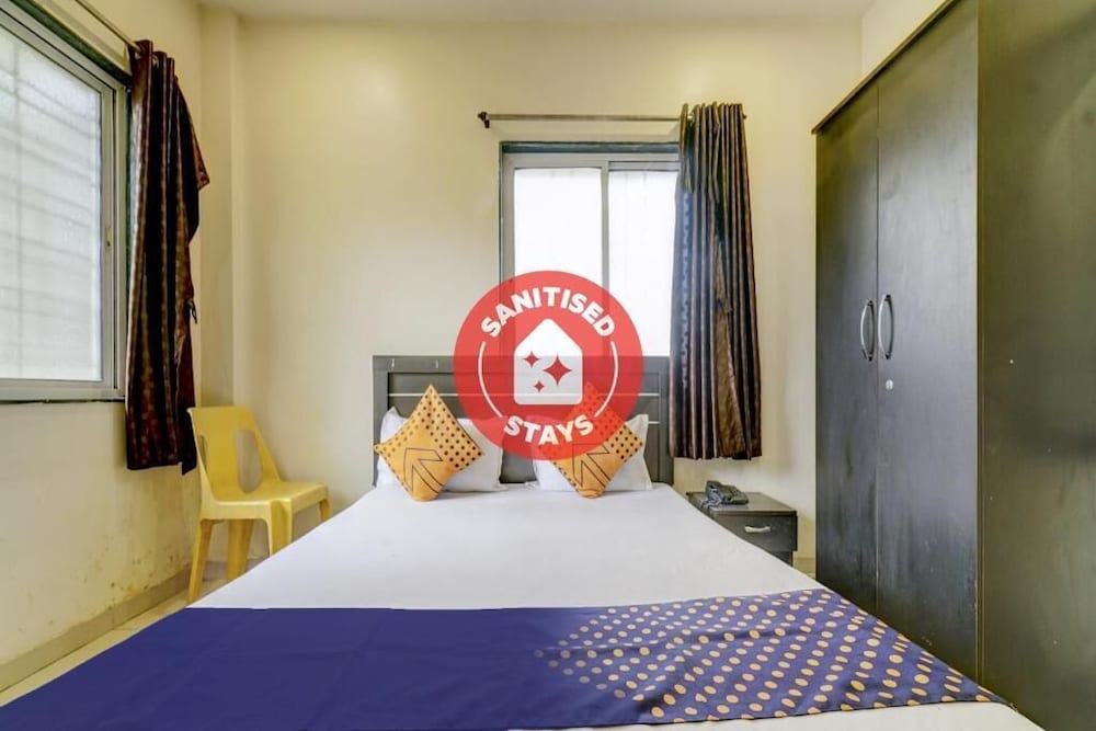 Hotel Honey Lodging 9/17
