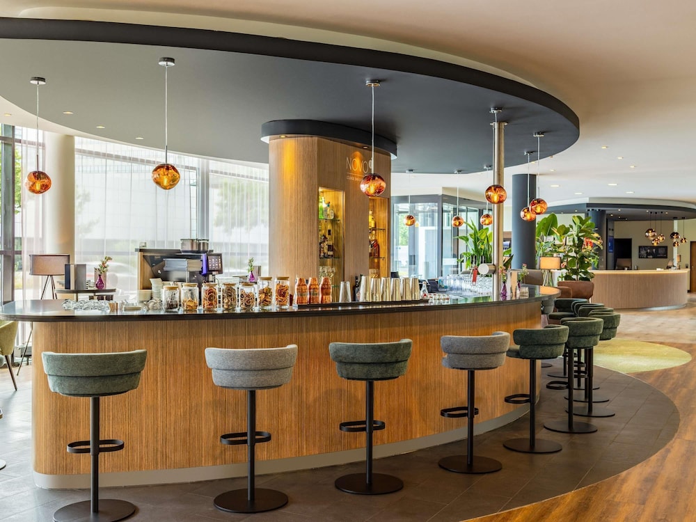 NOVOTEL HAMBURG CITY ALSTER 30/46