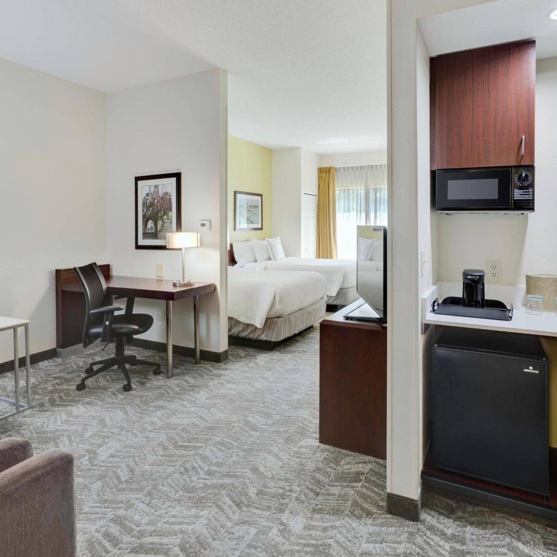 جناح مع أريكة، SpringHill Suites Milford 3/7