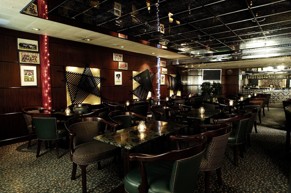 Metropark Hotel Kowloon 40/52