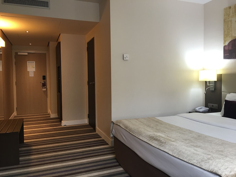Hotel Mercure Brussels Centre Midi 26/63