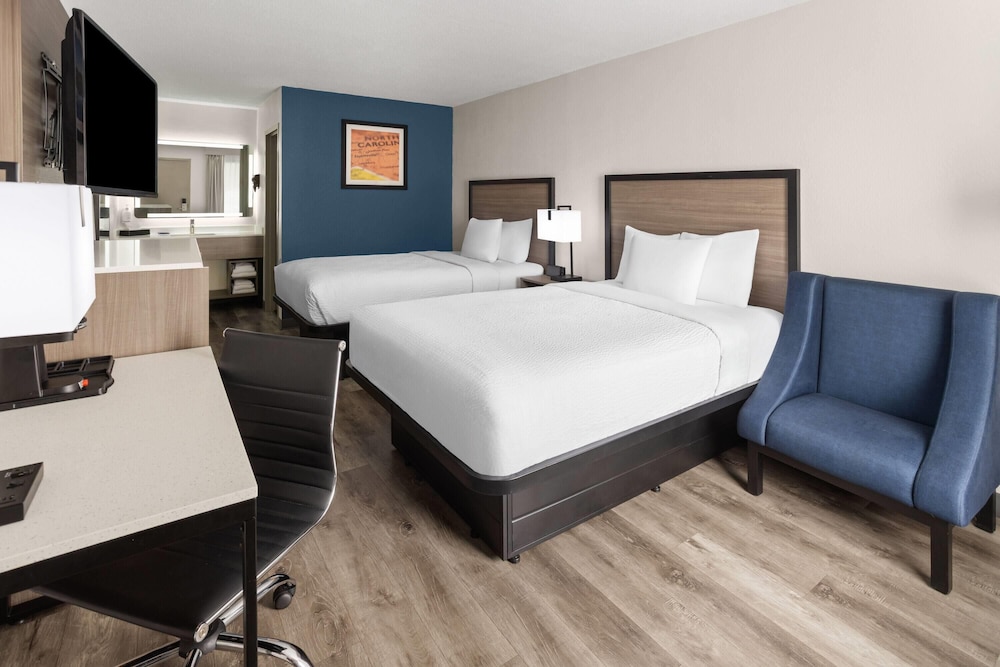 Baymont By Wyndham Fayetteville I-95 21/49